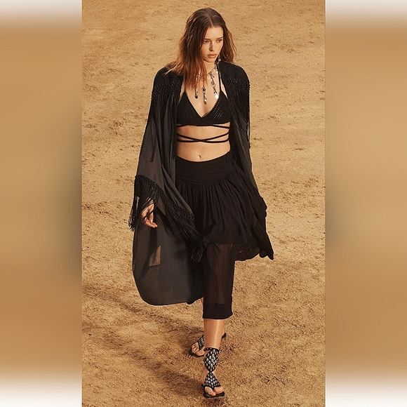 Zara Jackets & Blazers - ZARA LIMITED EDITION STONE FRINGE KIMONO✨️✨️✨️